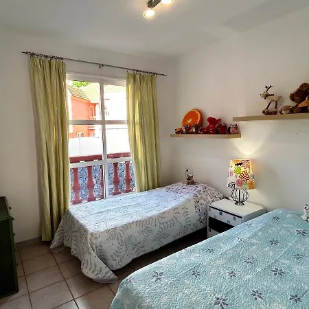 Duque Tenerife South أذيخي